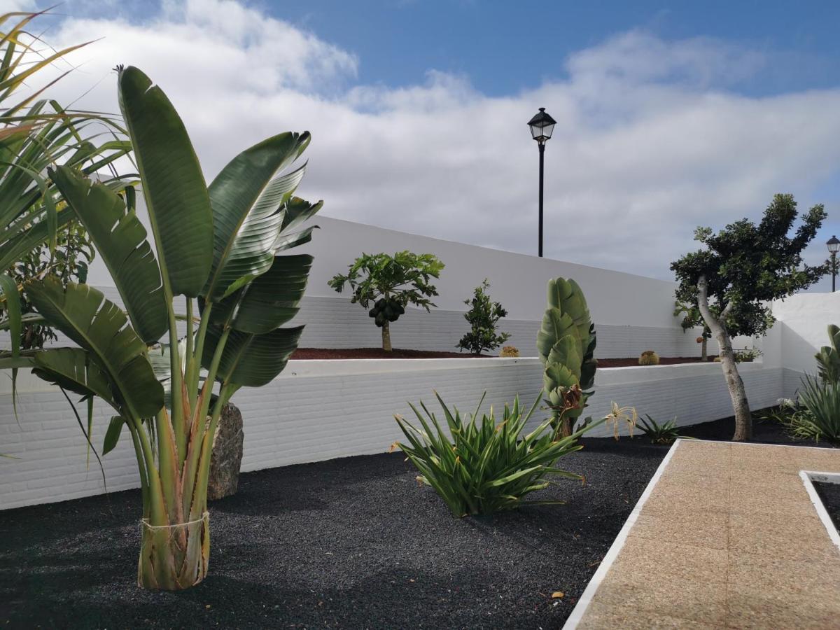 Apartamentos Anjomacar B Teguise  Bagian luar foto